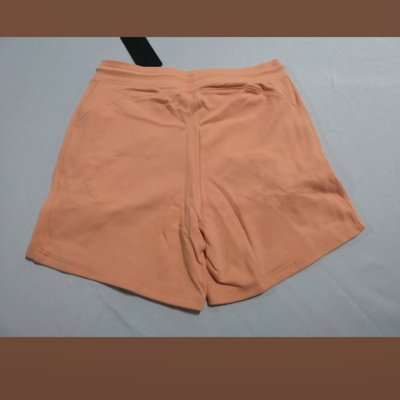NWT Alphalete Core Essentials Shorts. XL. Orange Frost - Picture 4 of 4